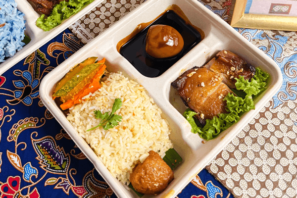 SG60 CLASSIC BENTO - Chicken Rice Set $5/pax ($5.45 w/ GST) For Min 60pax