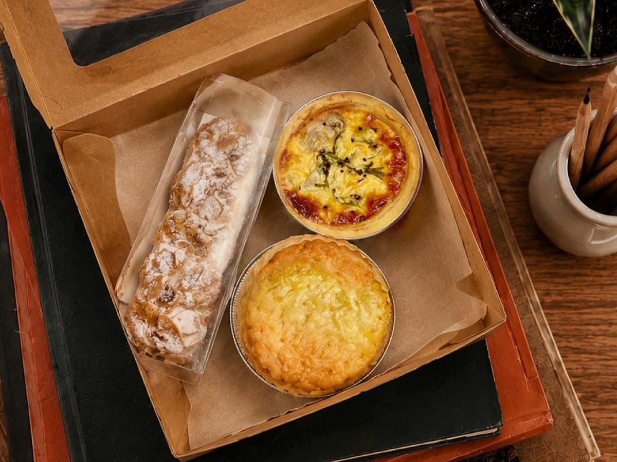 Teacher's Day Gift Box A $12/box ($13.08 w/ GST) Min 20boxes